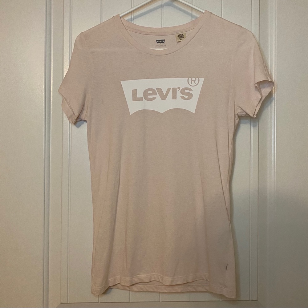 Levi’s Logo “Perfect Tee Shirt”